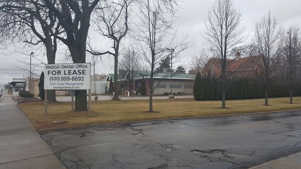 Waukegan Medical Plaza : 1616 Grand Ave, Waukegan, IL 60085